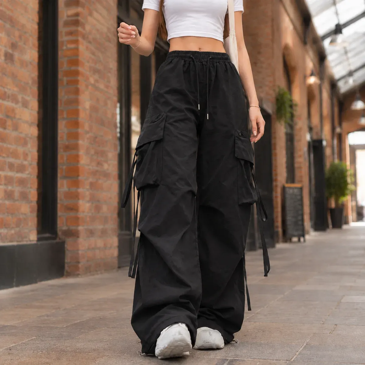 Heloise Wide Leg Pants in Black